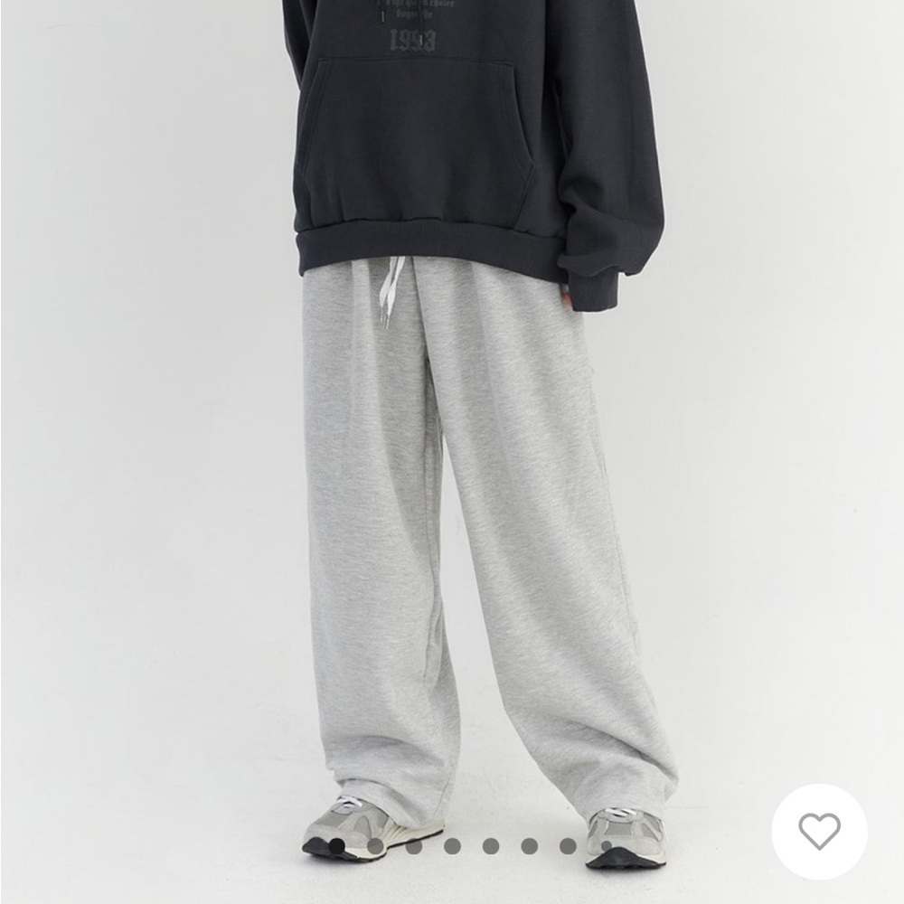 Wide Fit Sweatpants Gray